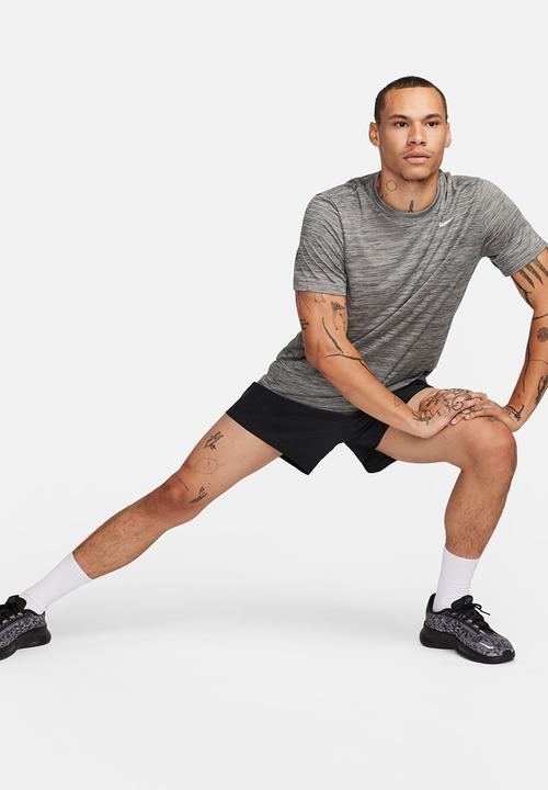 Nike - Dri-FIT Tee RLGD - NEW VENEER