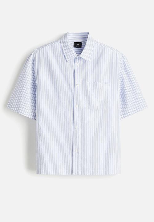 H&M - Regular fit boxy-style poplin shirt - light blue striped