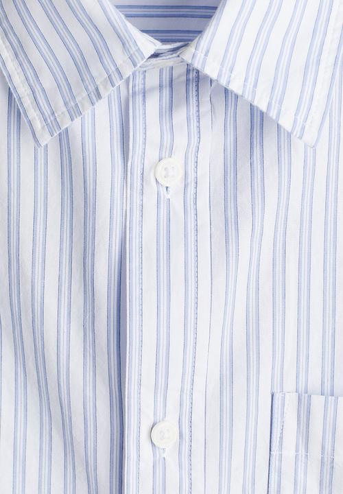 H&M - Regular fit boxy-style poplin shirt - light blue striped