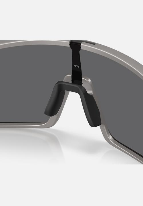 Oakley - Sutro - silver