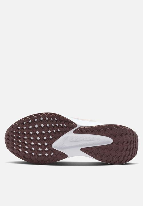 Nike - Nike Quest 6