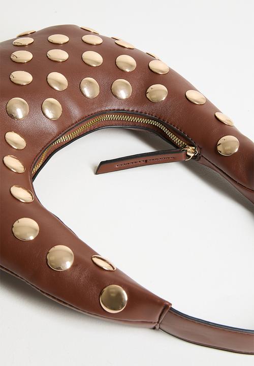 boohoo - Half Moon Studded Leather Look Shoulder Bag - Chocolate