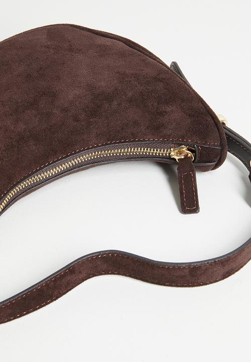 boohoo - Faux Suede Half Moon Structured Grab Bag- chocolate