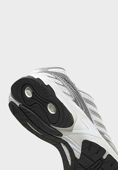adidas Originals - ADISTAR CONTROL 3