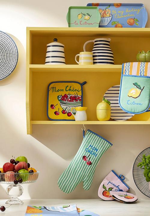 Ulster Weavers - Summer Fruits Oven Gauntlet - Green