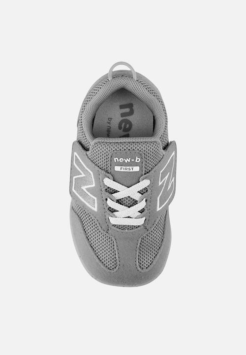New Balance  - Newb 1st - grey (020)