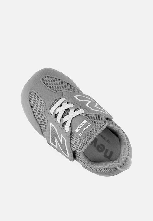 New Balance  - Newb 1st - grey (020)