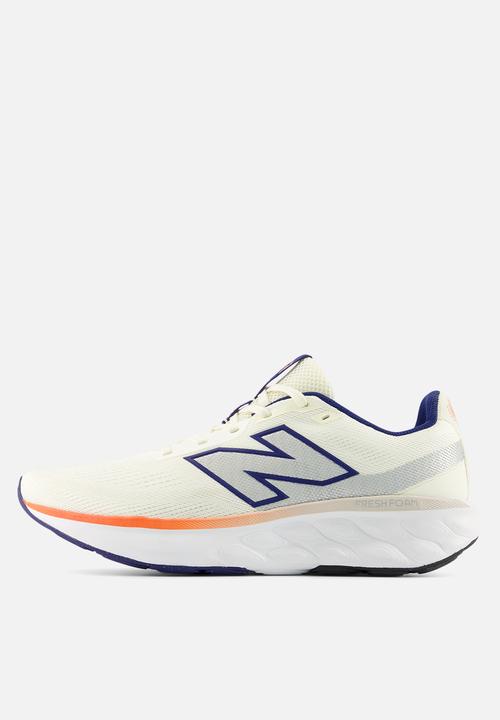 New Balance  - FRESH FOAM 520 v9