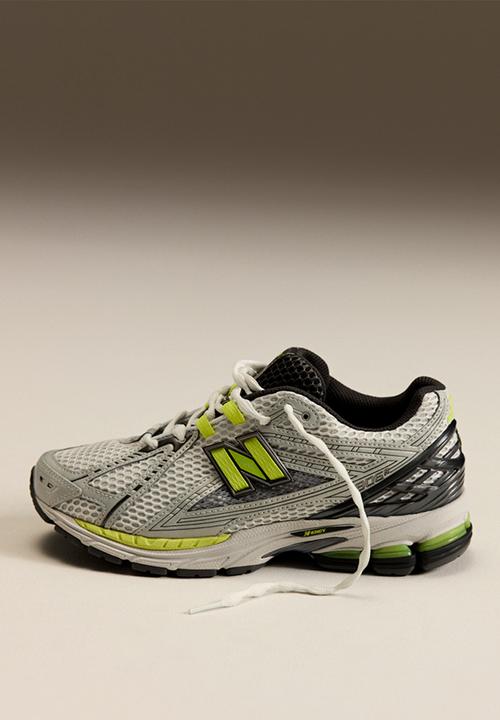 New Balance  - U1906R v1
