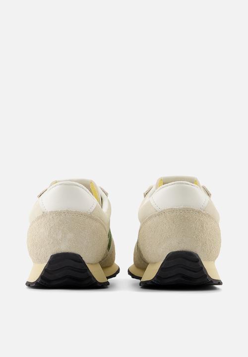 New Balance  - U4715MR