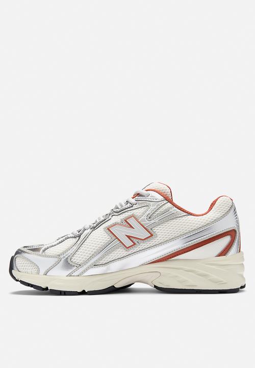 New Balance  - U740 v1