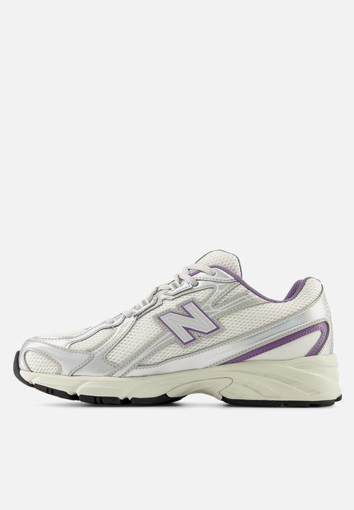 New Balance  - U740 v1