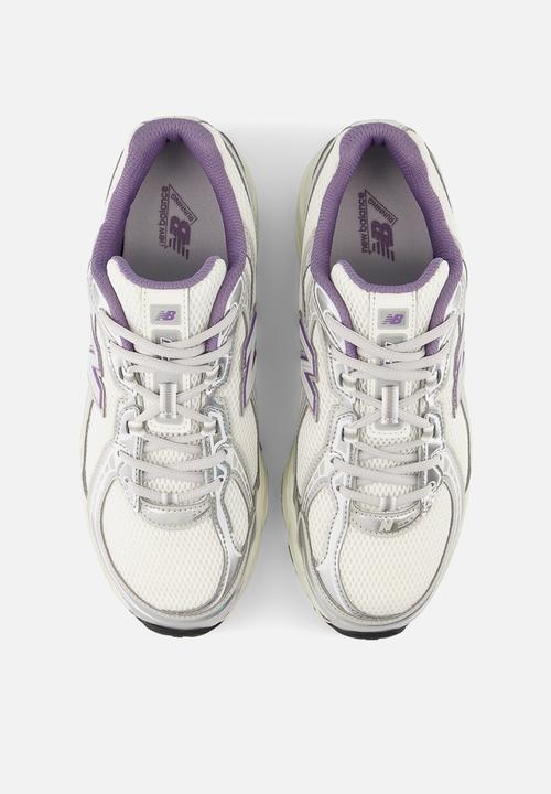 New Balance  - U740 v1