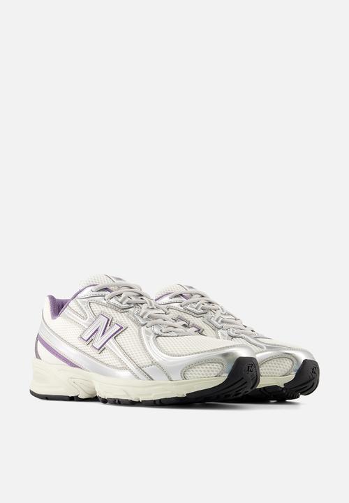 New Balance  - U740 v1