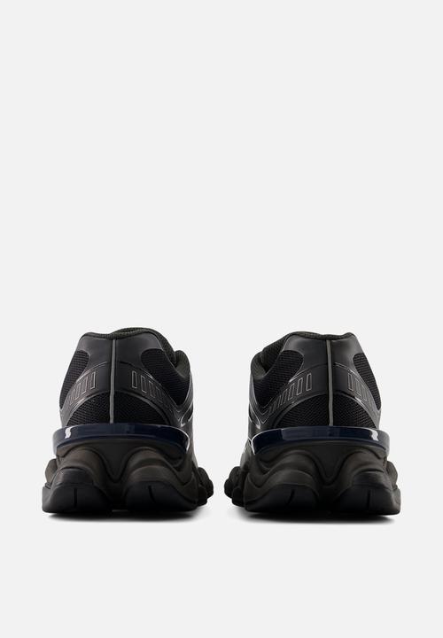 New Balance  - 9060