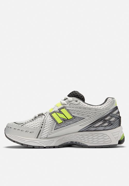 New Balance  - U1906R v1