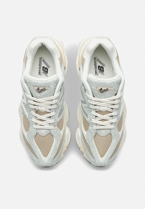 New Balance  - 9060