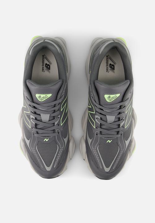 New Balance  - 9060