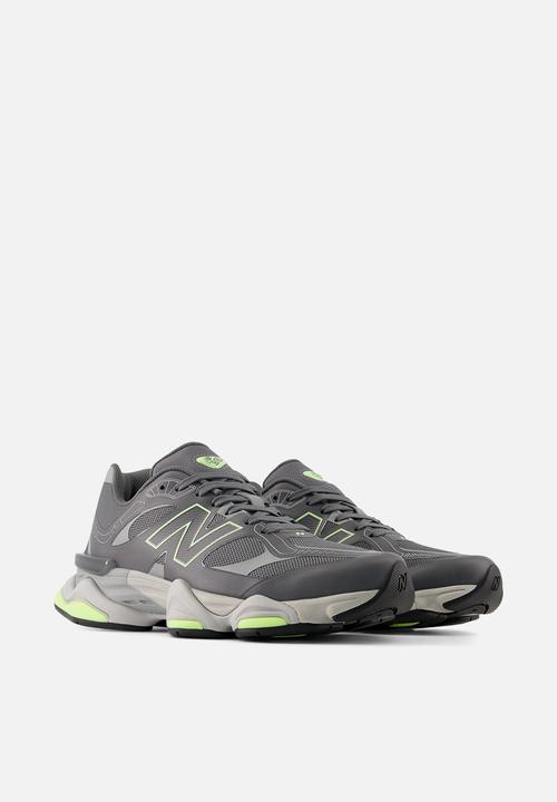 New Balance  - 9060