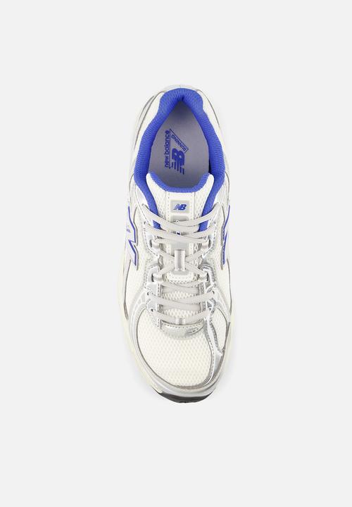 New Balance  - U740 v1