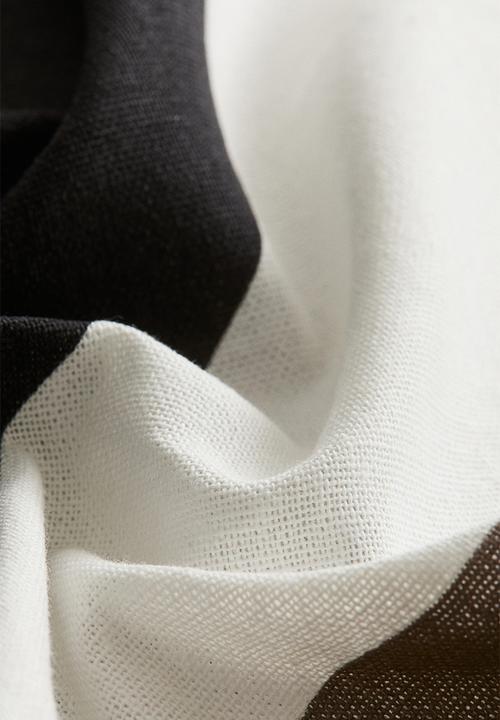 H&M - Patterned cushion cover -mole/colour block 