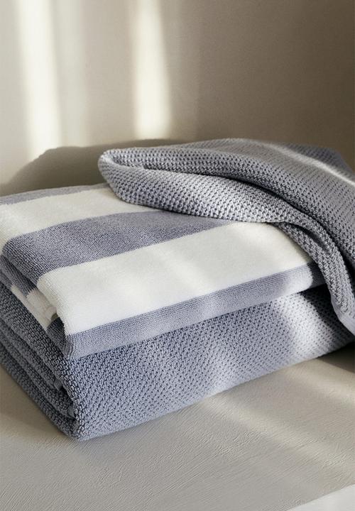 H&M - Bath towel -  light dusty blue/striped 
