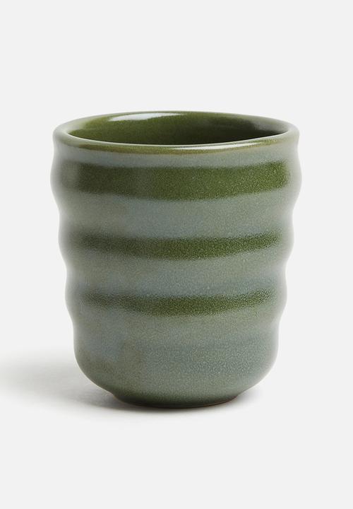 H&M - Fluted stoneware mug - green