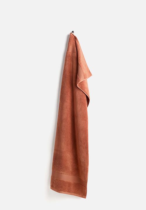 H&M - Soft terry bath sheet - red,orange