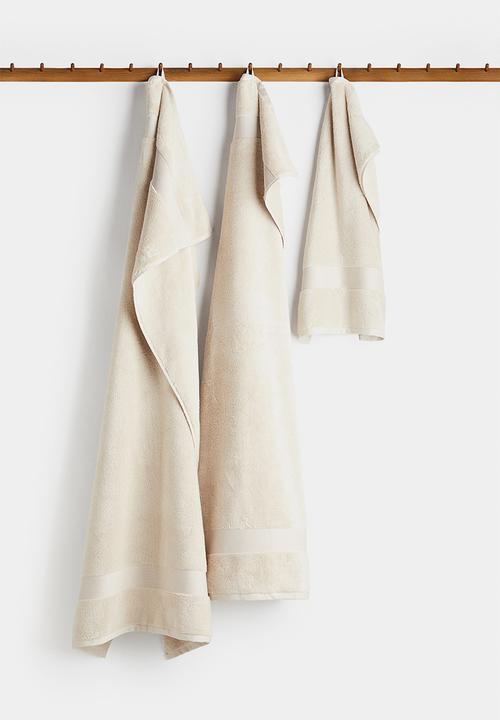 H&M - Soft terry bath towel - light beige