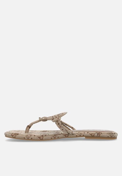 GUESS - Jacquard t-bar - brown