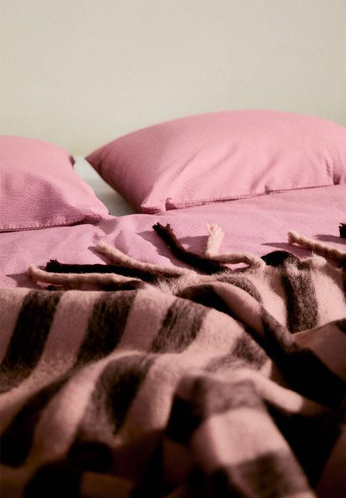 H&M - Patterned wool-blend blanket - dusty pink/striped
