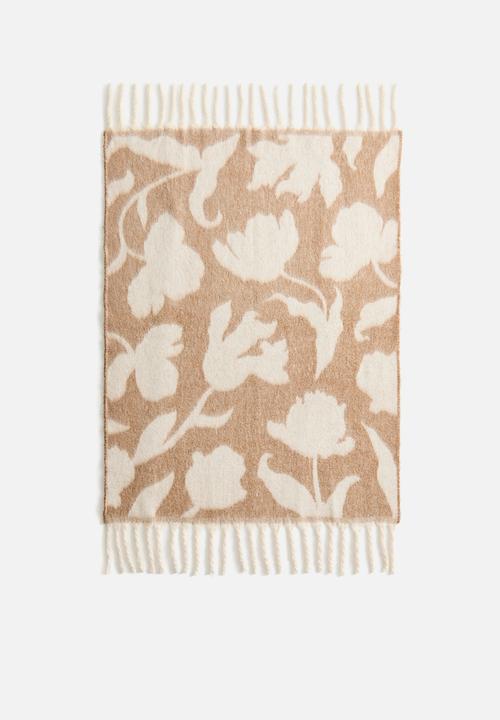 H&M - Patterned wool-blend blanket - beige/floral