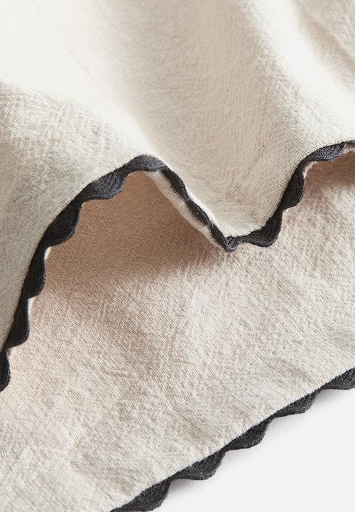 H&M - 2 Pack scalloped-edge napkins - dark grey/beige