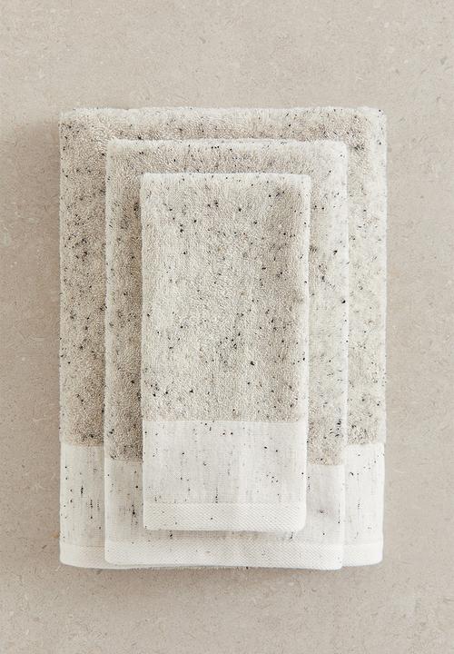 H&M - Cotton bath towel with neps - light grey/patterned