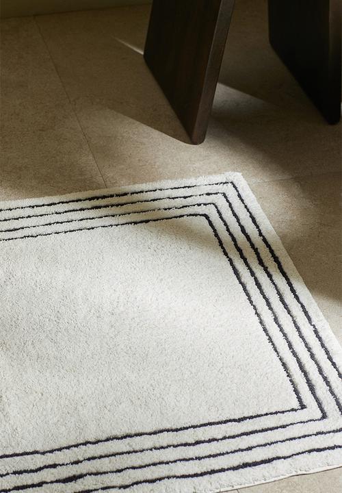 H&M - Tufted bath mat - light beige