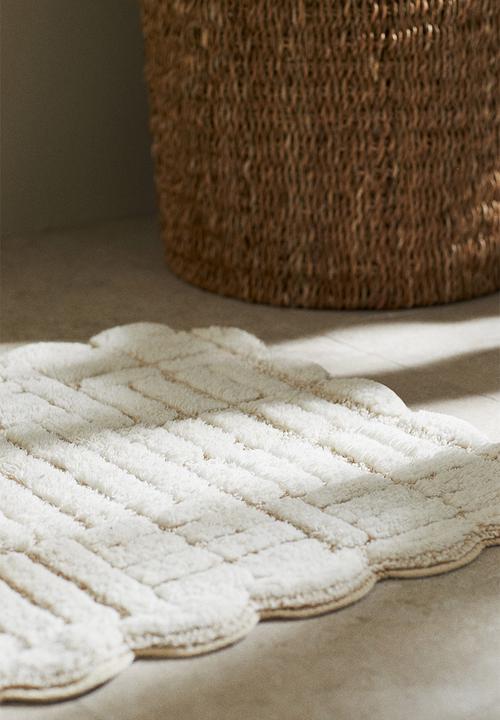 H&M - Tufted cotton bath mat - light beige