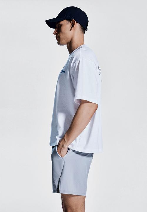 H&M - Mid-length sports shorts with drymove™ - grey