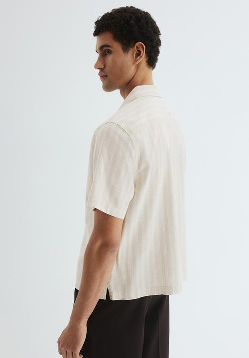 H&M - Regular fit linen-blend resort shirt - beige/striped