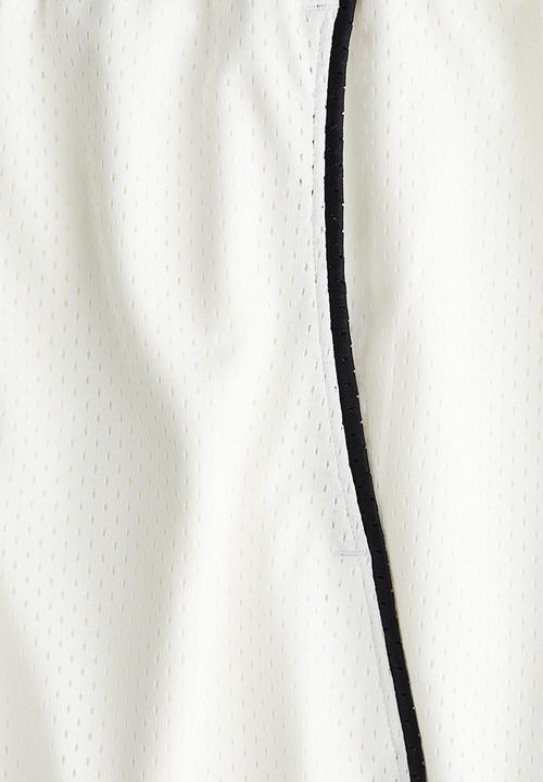 H&M - Relaxed fit mesh shorts - white