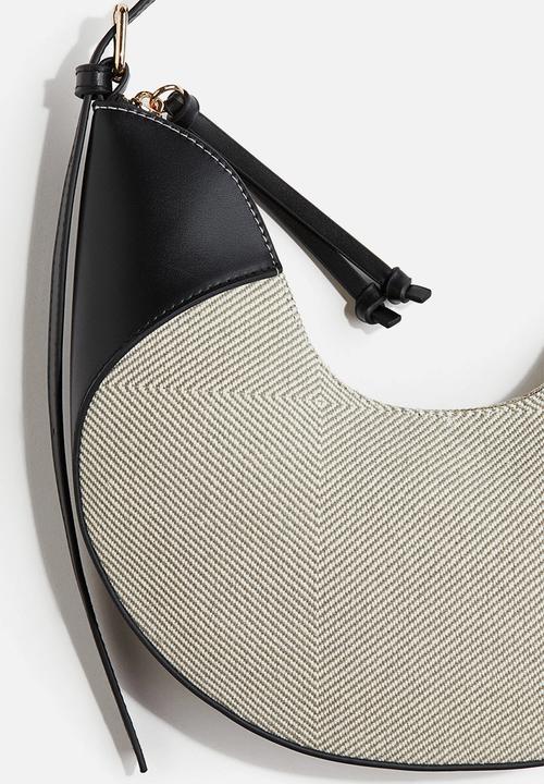 H&M - U-shaped shoulder bag - light beige/black