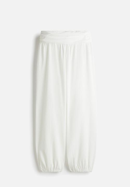 H&M - Crinkled balloon-leg trousers - white