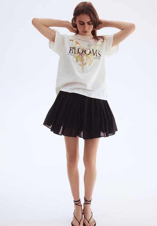 H&M - Oversized t-shirt - white & blooms