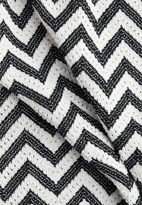 H&M - Wide jacquard-knit trousers - black zigzag pattern