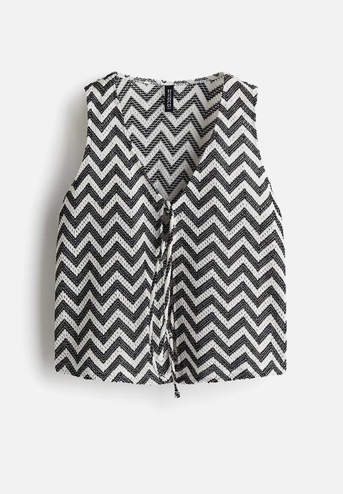 H&M - Tie-front jacquard-knit waistcoat - black zigzag pattern