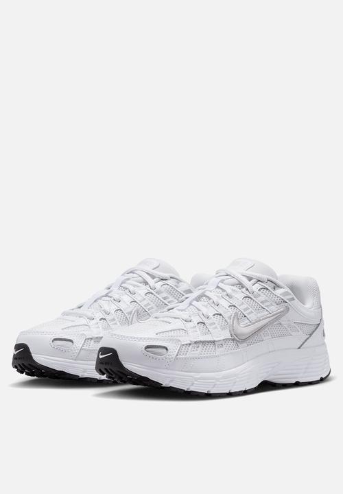 Nike - Nike P-6000