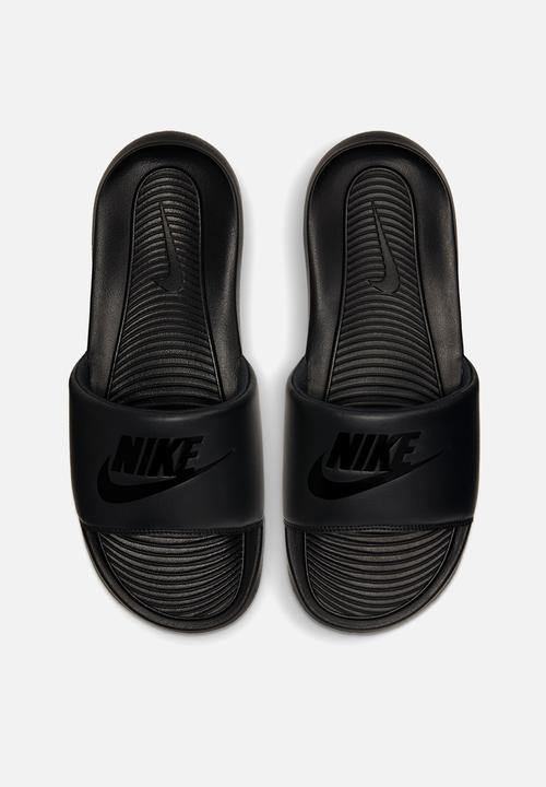 Nike - Nike Victori One - BLACK