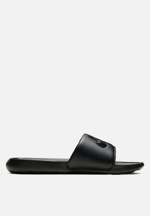 Nike - Nike Victori One - BLACK