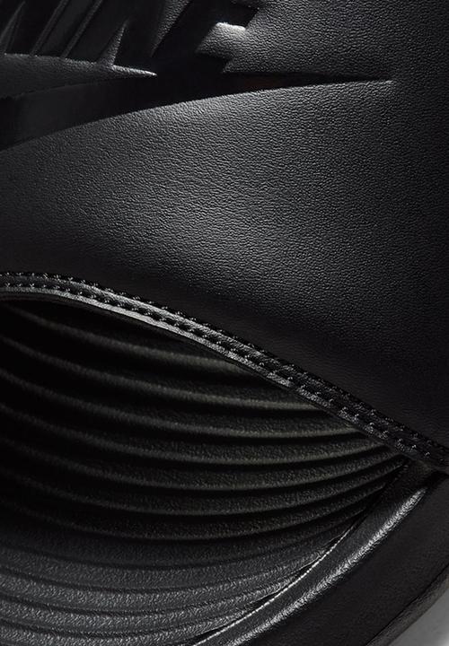 Nike - Nike Victori One - BLACK
