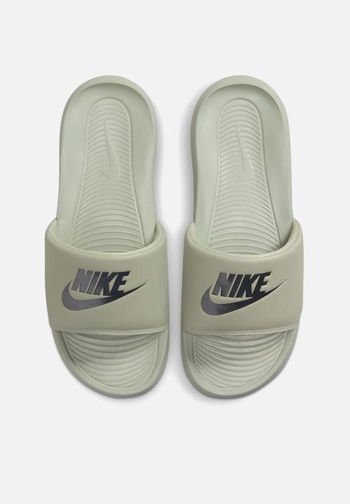 Nike - Nike Victori One - SPRUCE FOG/BLACK