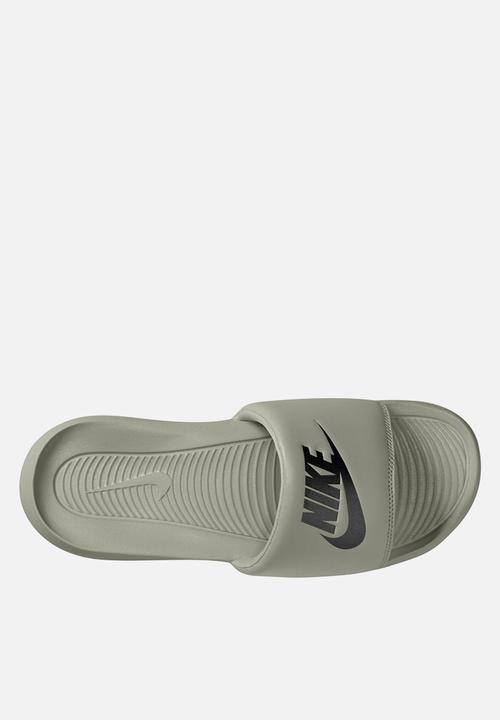 Nike - Nike Victori One - SPRUCE FOG/BLACK